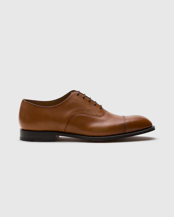 Oxford en cuir de veau délavé Consul