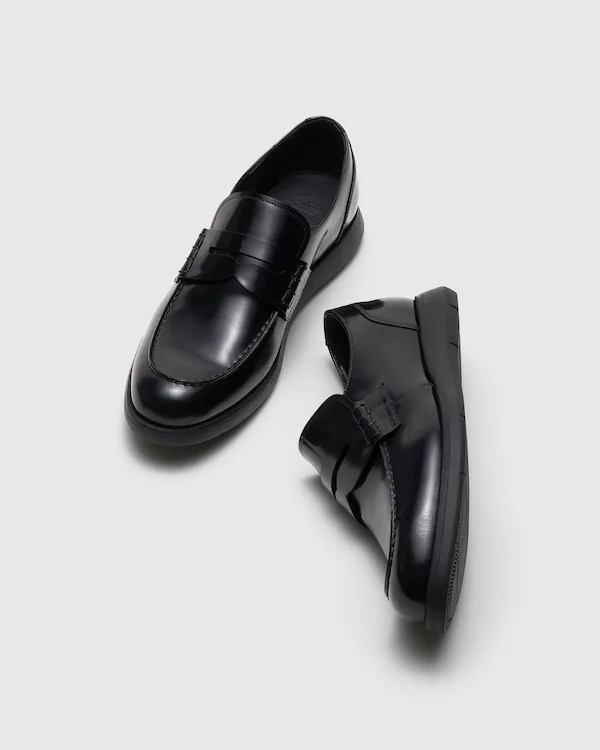 Rock Ferry Roadrunner Mocassin en cuir fumé poli
