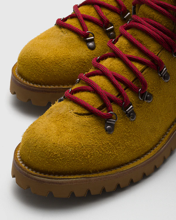 Bottes à lacets en daim Poulton