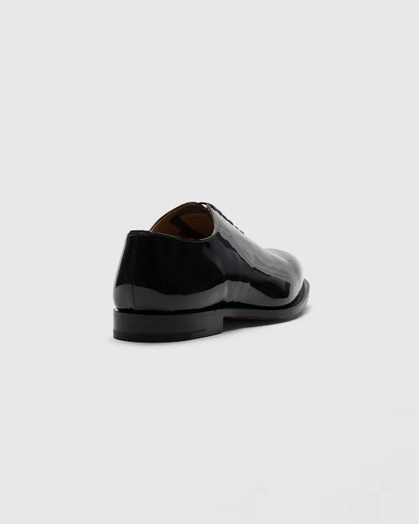 Oldford Oxford en cuir patent entièrement découpé